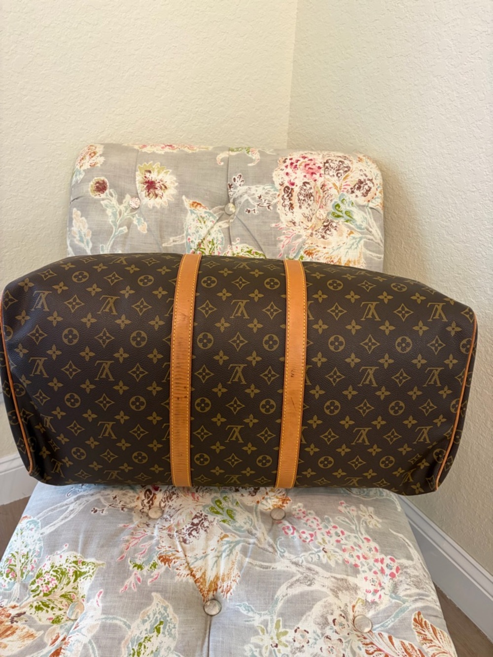 Louis Vuitton Monogram Canvas Keepall 55 Duffel Bag with Vachetta Trim - Picture 7 of 11